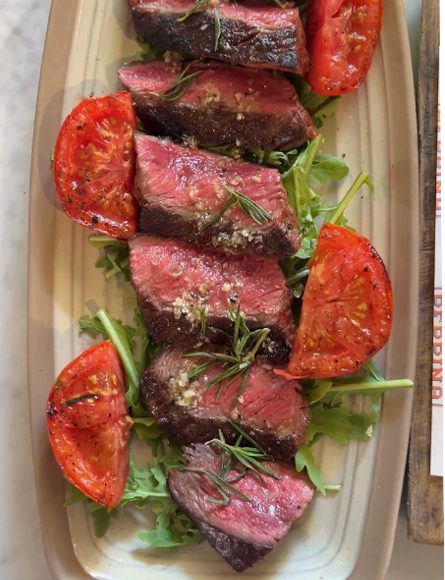 Bít tết Ribeye ủ khô